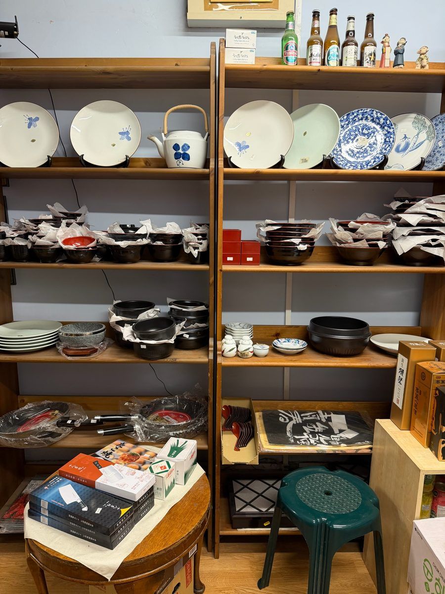 Kitchenware and tableware shelf close-up